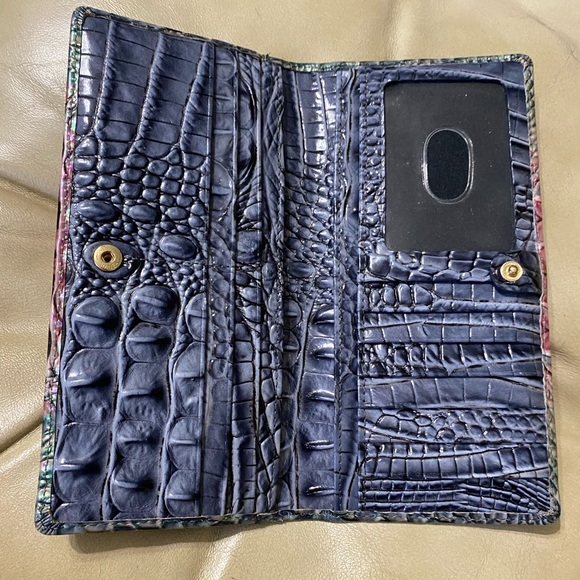 Brahmin Violet Quartz Ady Wallet Melbourne Leather READ - Picture 6 of 14